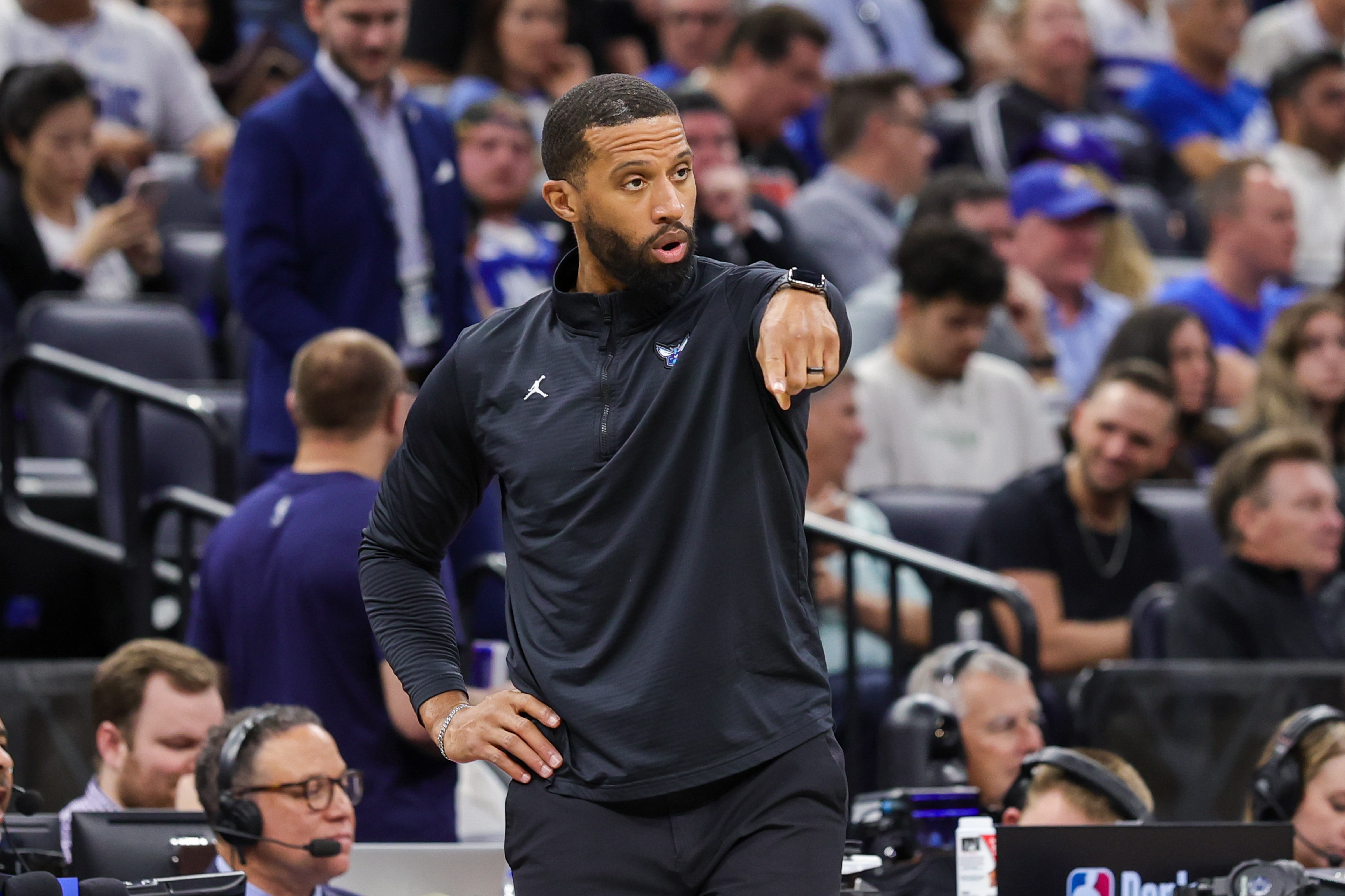 博鱼体育官方网站-黄蜂主帅谈连续7个主场：要保持与客场同样的拼劲和专注度